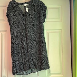Short sleeve GAP polkadotted women’s dress